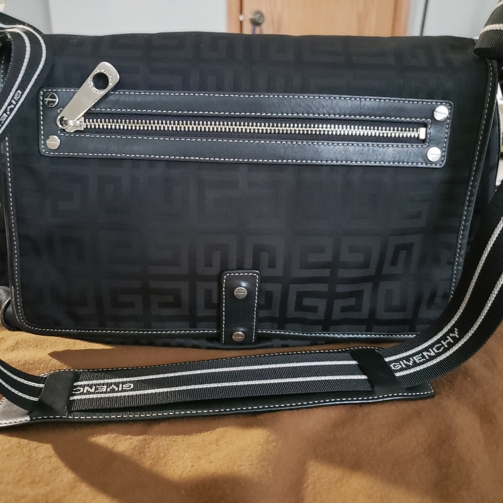 GIVENCHY Vintage Monogram Bag